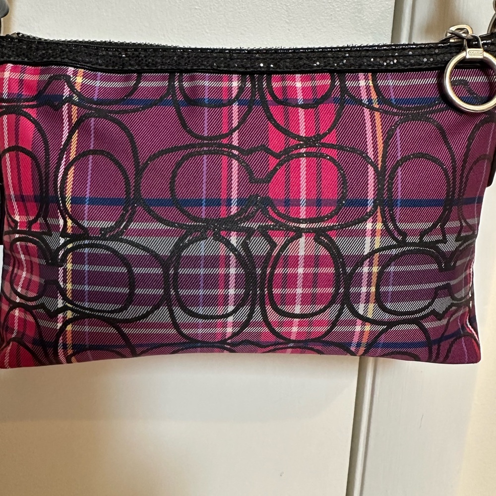 EUC …Authentic Coach Pink and Black Crossbody Bag with Signature Design… - Picture 4 of 8